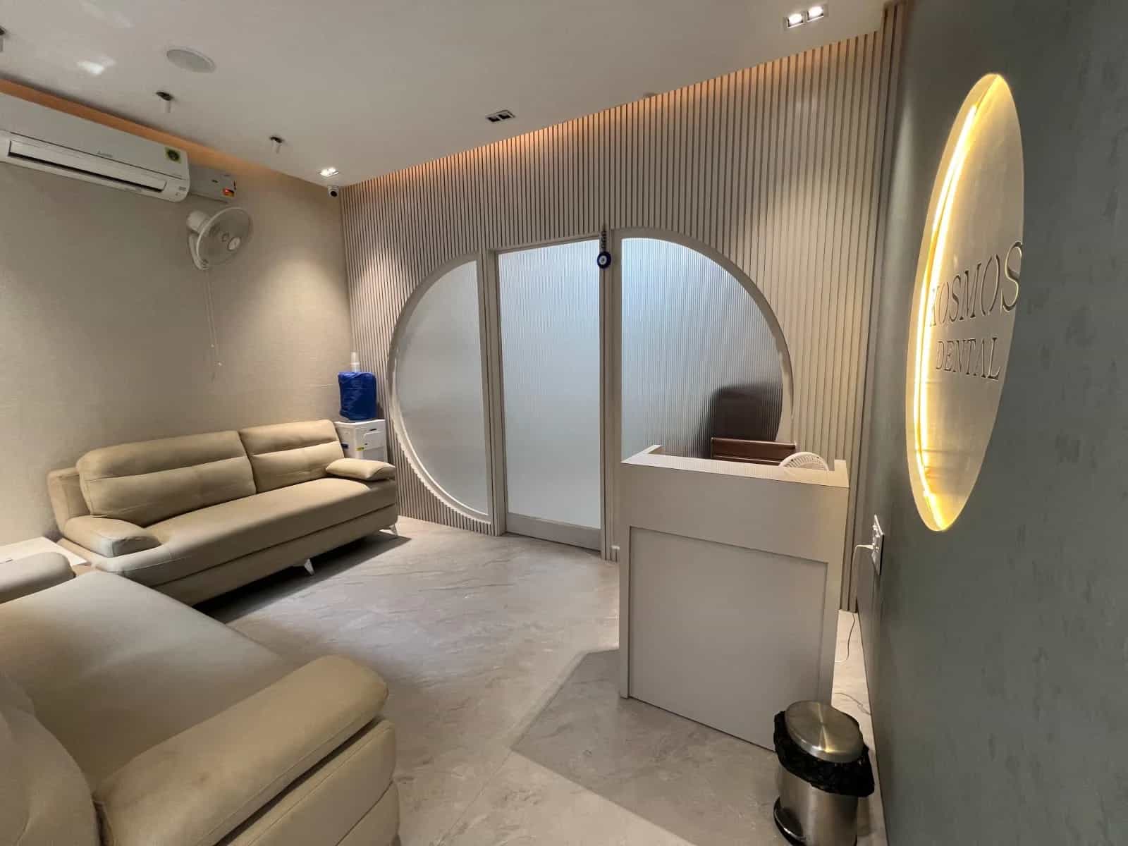 Comfortable and hygienic interior of Kosmoss Dental clinic in Indirapuram